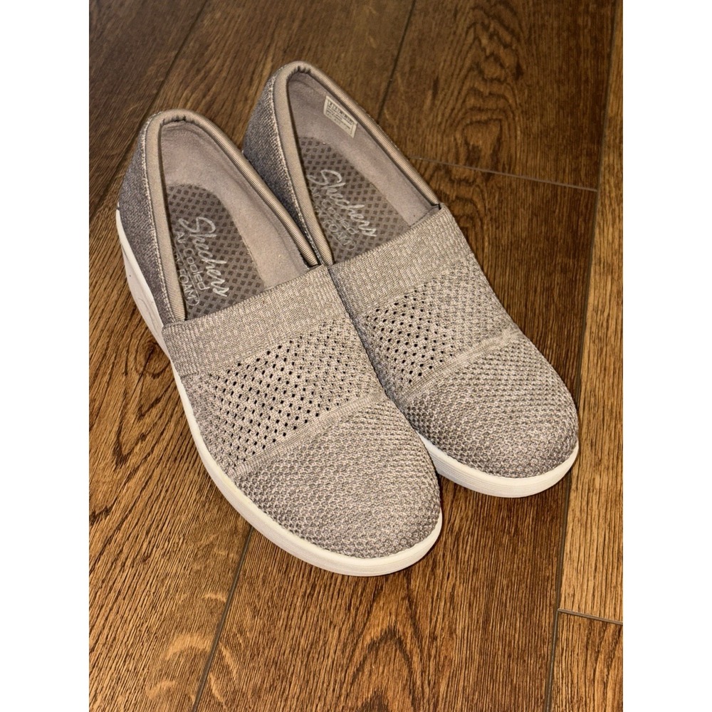 Skechers Womens Pier Lite Slip On Wedge Casual Sneakers Dark Taupe Size 8 Tan